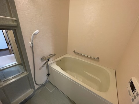 バス・シャワールーム　ゆったり過ごせるお風呂です