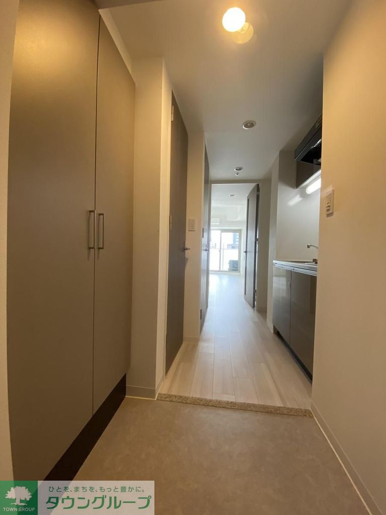 玄関　キッチン