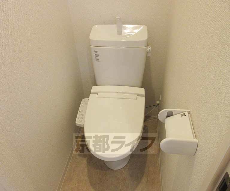 トイレ　ウォシュレット付きのトイレです・
