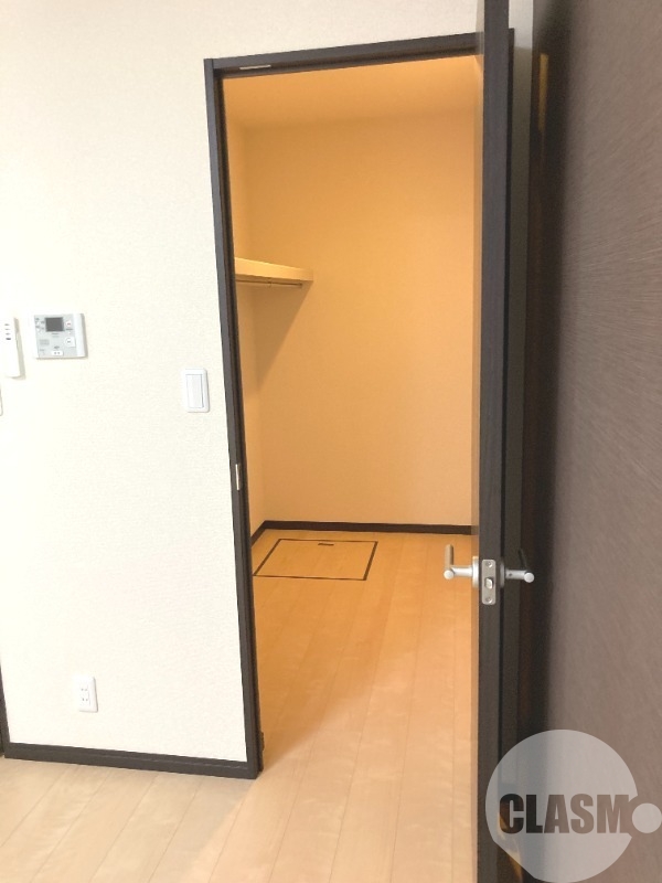 収納　ウォークインクローゼット