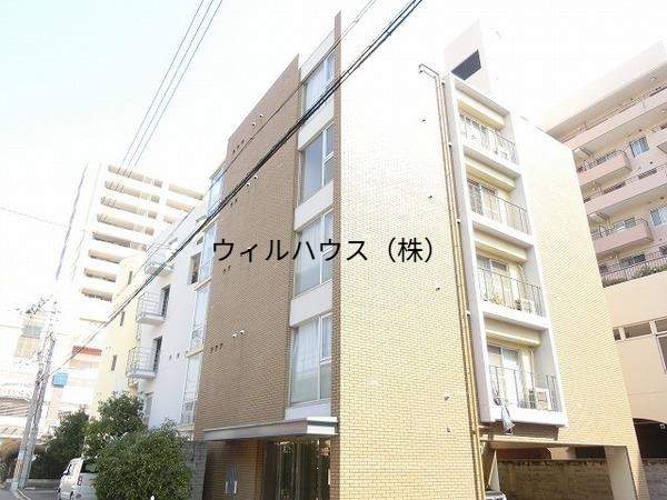 建物外観　エレベーターあり！