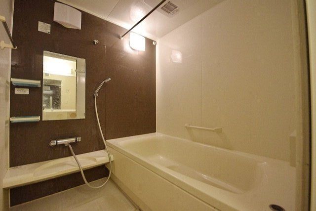 バス・シャワールーム　★お問い合わせはタウンハウジングまで★