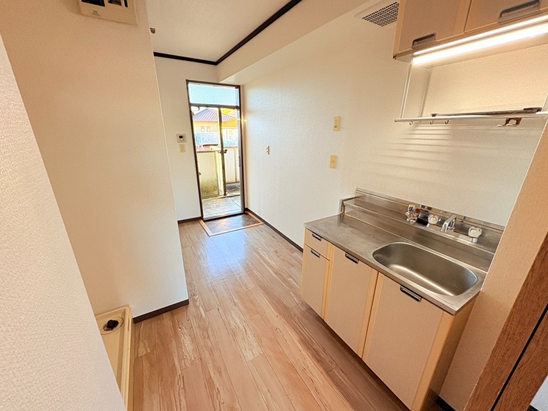 居室・リビング　キッチン※他号室参考写真