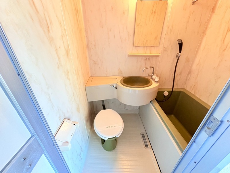 トイレ　※他号室参考写真