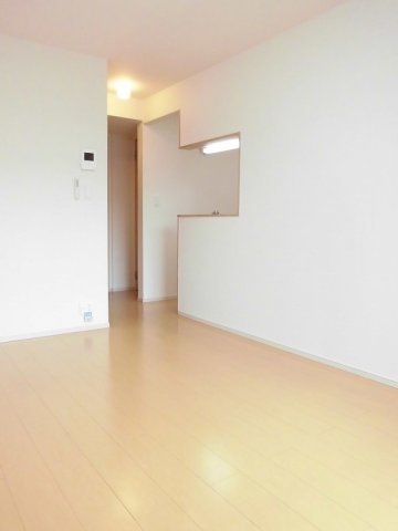 居室・リビング　ゆったり過ごせる居間です