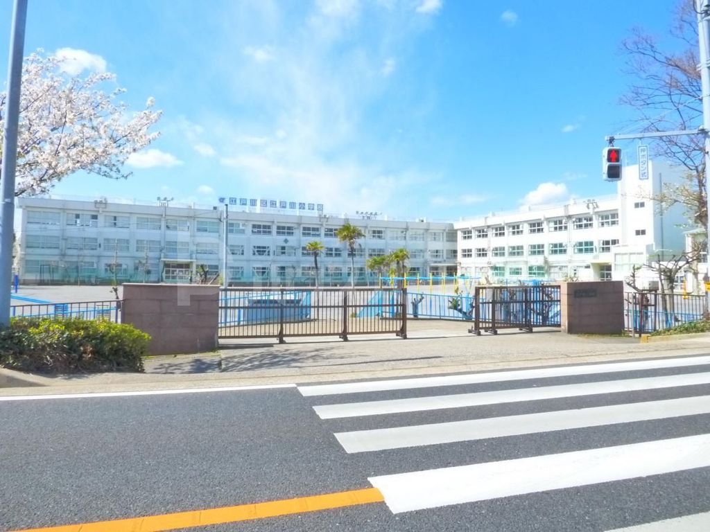 小学校　江戸川区立江戸川小学校（小学校）まで3860m