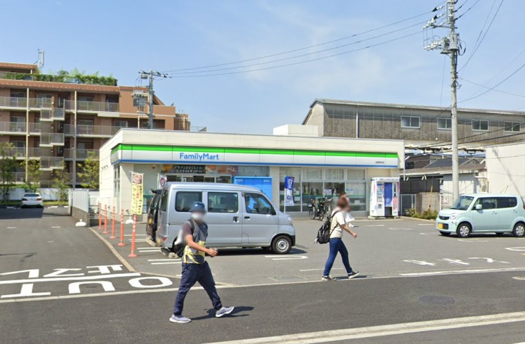 コンビニ　ファミリーマート 前原駅前店（コンビニ）まで3092m