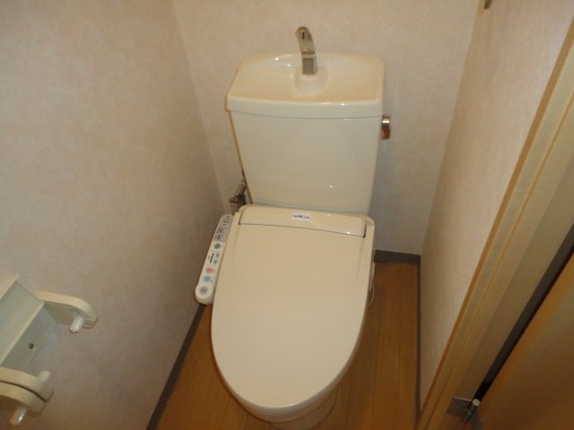トイレ　温水洗浄便座♪