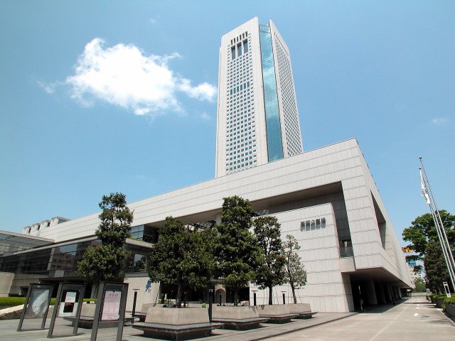 ショッピングセンター　東京オペラシティビル東京オペラシティタワー（ショッピングセンター）まで592m