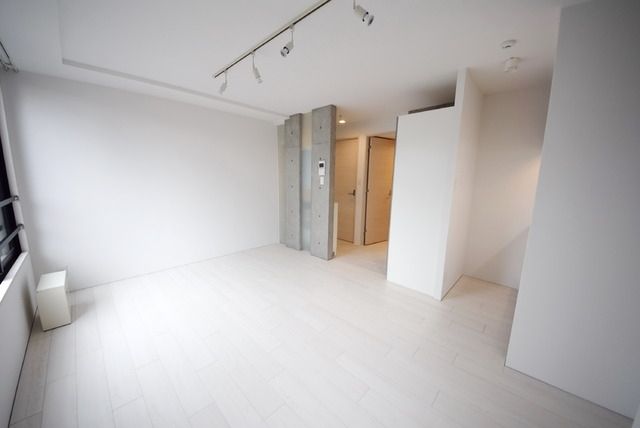 居室・リビング　★綺麗なフローリングで快適居室★