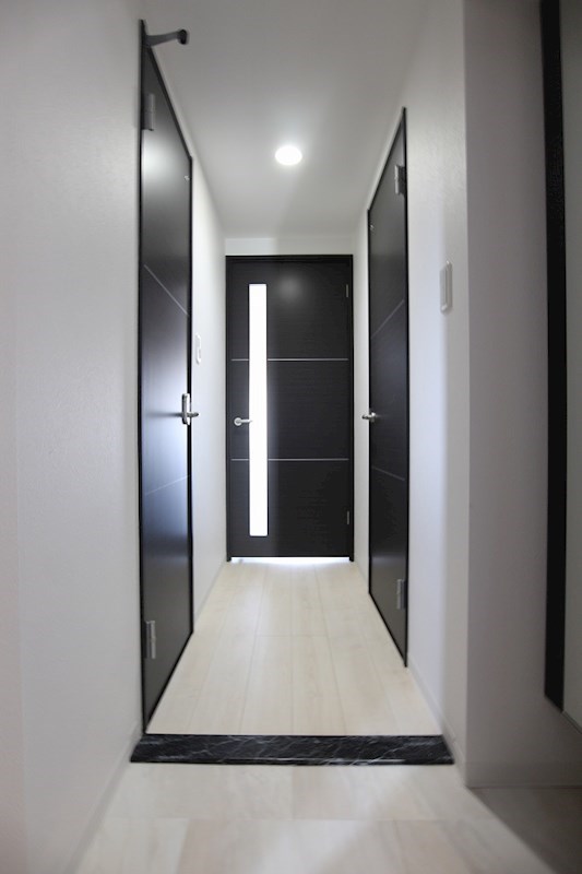 玄関　玄関※別号室の参考写真になります。