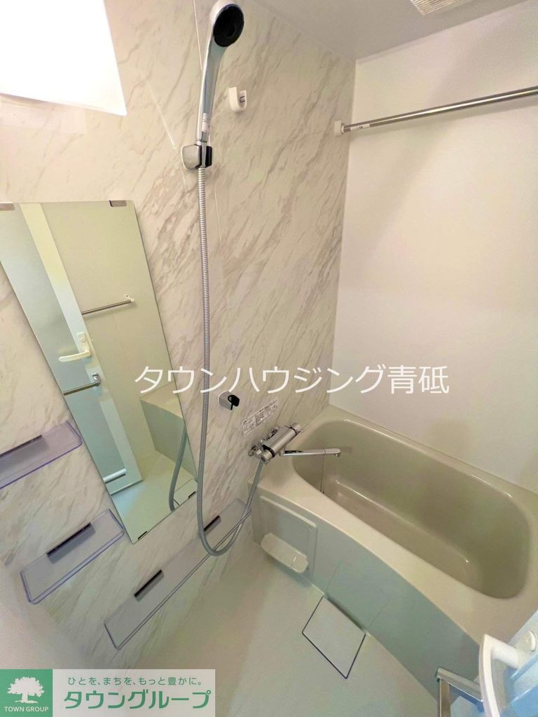 バス・シャワールーム　洗面