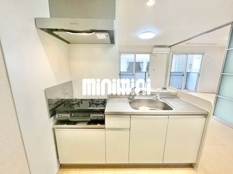 キッチン　※写真は別部屋のものです。