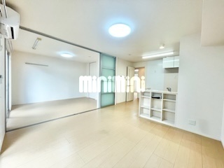 居室・リビング　※写真は別部屋のものです。