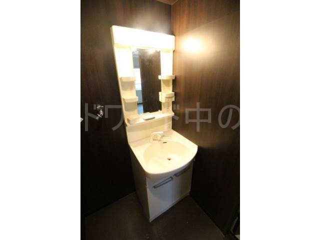 洗面設備　詳細は、ウィンドワード中の島店までご相談下さい。