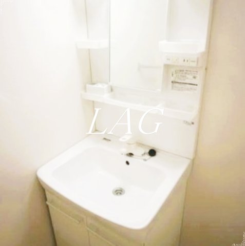 洗面設備　洗面台です。