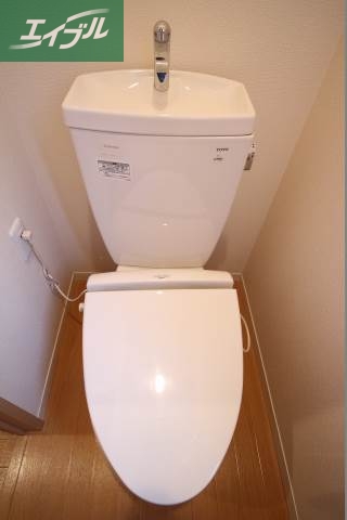 トイレ　トイレ