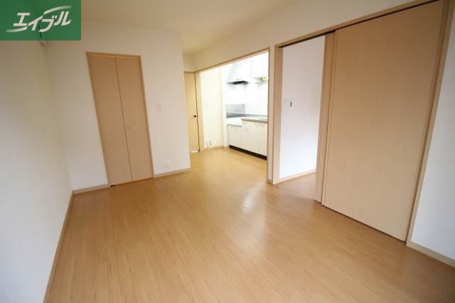 居室・リビング　リビング