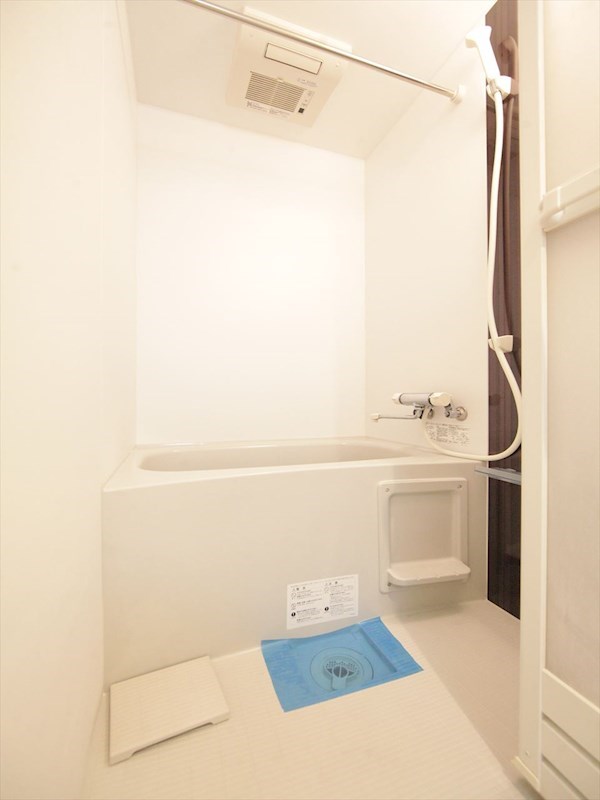 バス・シャワールーム　バスルーム　浴室暖房乾燥機付き　同仕様写真