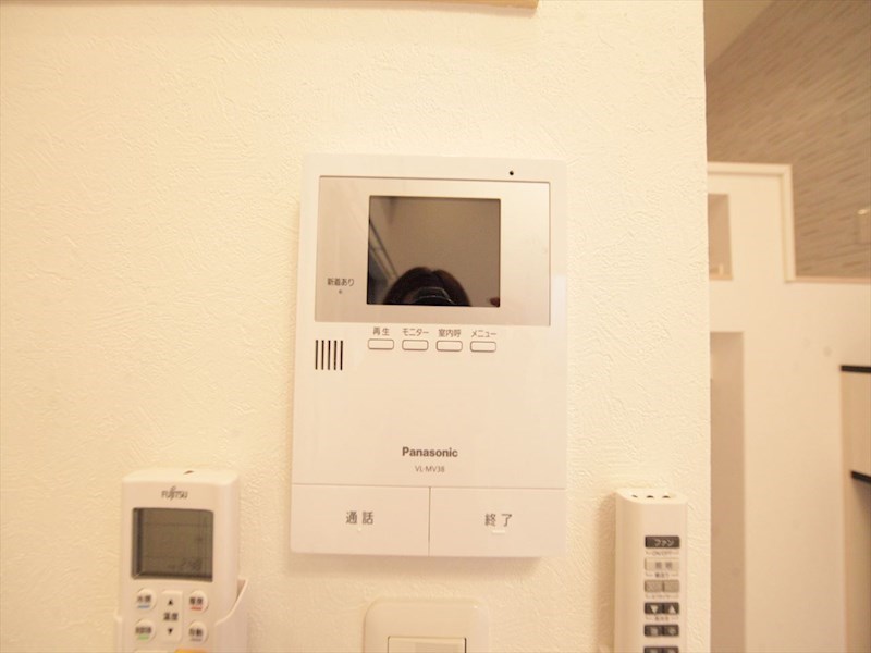 セキュリティ　ＴＶモニター付インターホン　同仕様写真