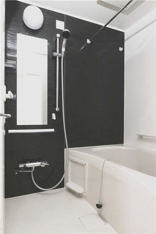 バス・シャワールーム　バス