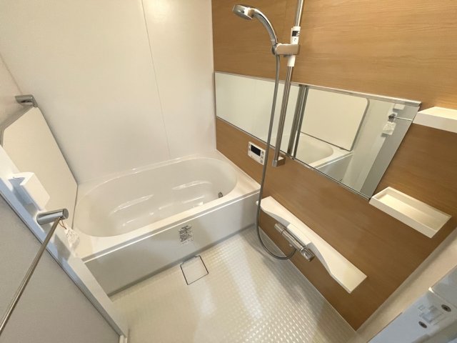 バス・シャワールーム　追い炊き機能付きバスでおすすめ！