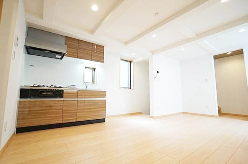 居室・リビング　★角部屋、二面採光、風通しも良好★