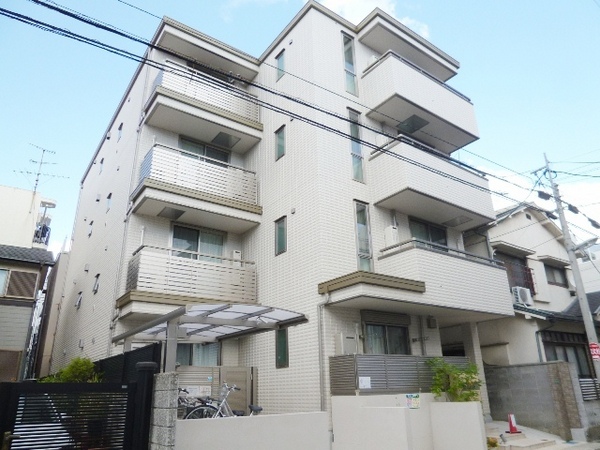 建物外観　居住者専用のごみ置き場があります♪