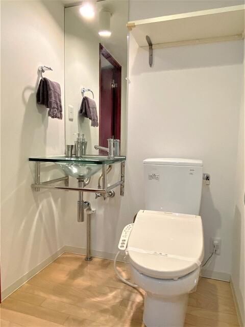 トイレ　※別部屋の参考写真です。