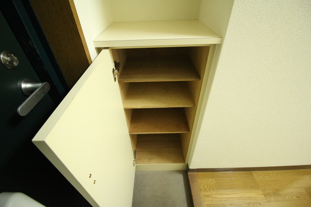 玄関　シューズボックス