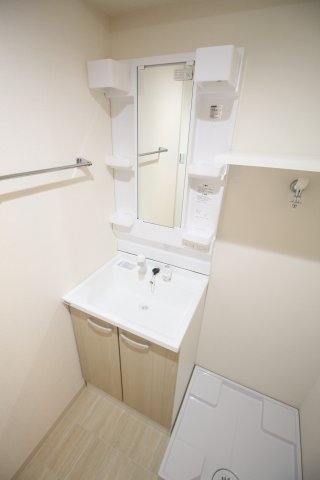 洗面設備　パル駒込303　北区中里2