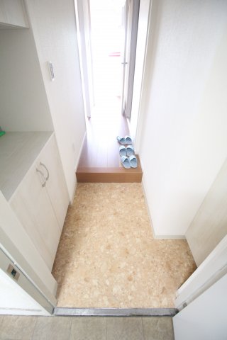 玄関　パル駒込303　北区中里2