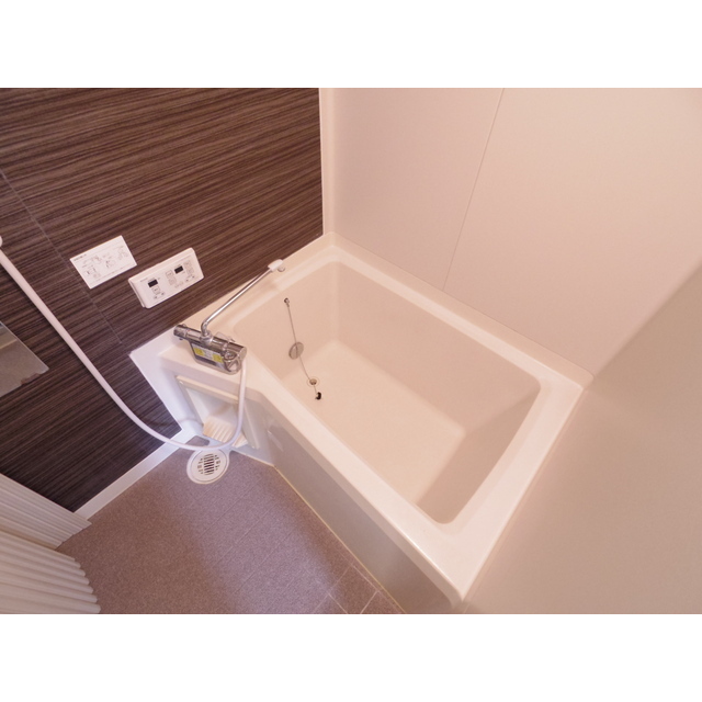 バス・シャワールーム　リノベーション前の写真です