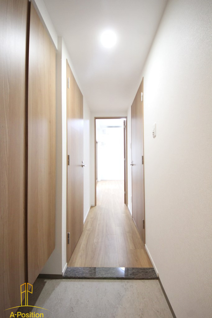 玄関　Y&Rino Residence