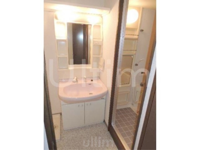 洗面設備　シャンプードレッサー