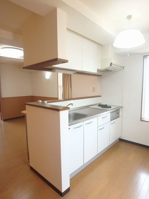 キッチン　★参考写真★同じ１号室タイプの別部屋です．．．