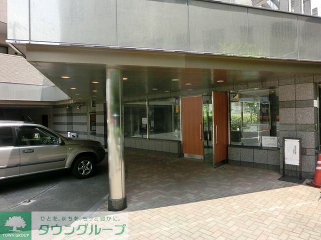 エントランス　オートロック完備