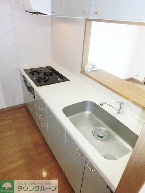 キッチン　３口システムキッチン