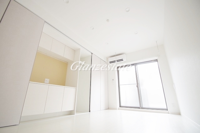 居室・リビング　☆明るいお部屋☆