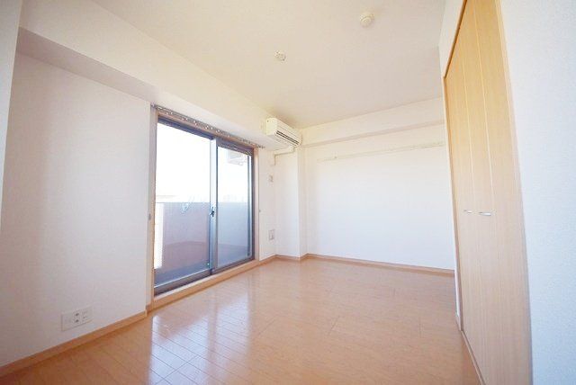 居室・リビング　居室