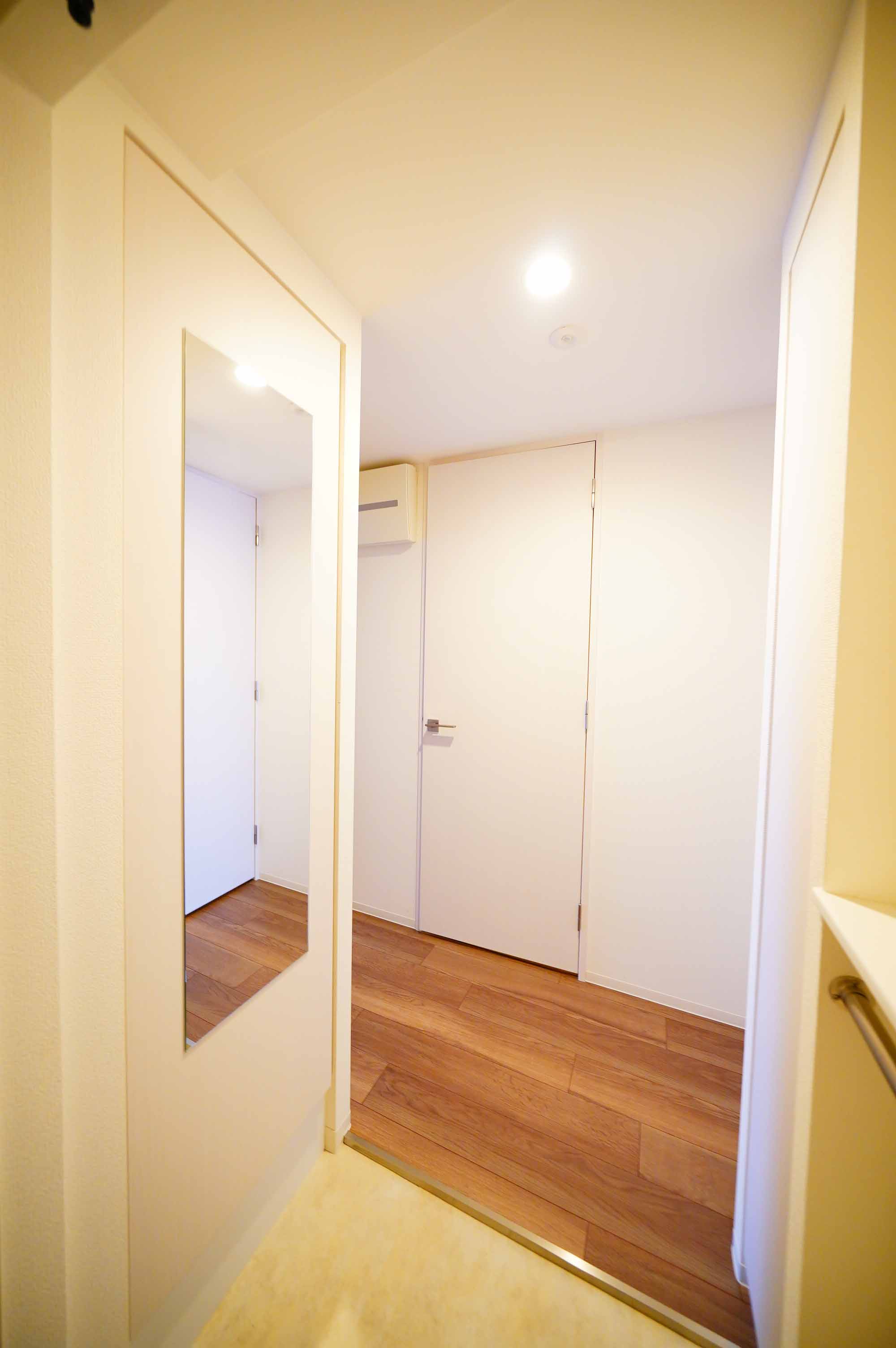 玄関　画像と現状が異なる場合は現状優先となります。