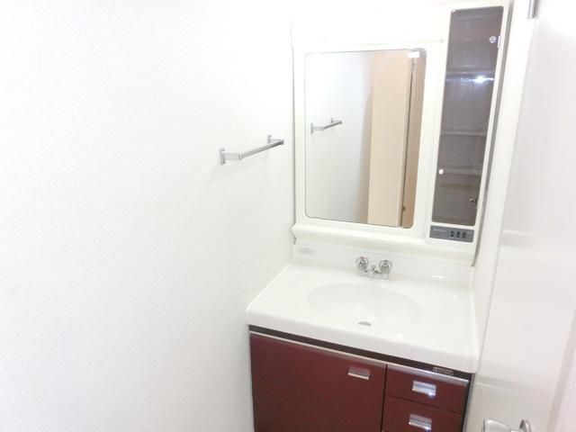 洗面設備　★忙しい朝も便利な独立洗面台★