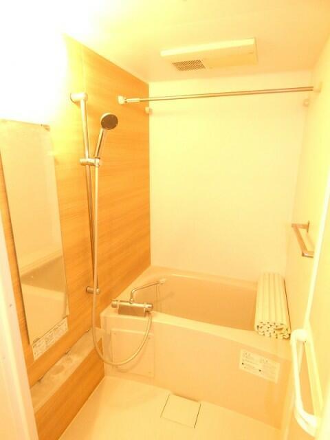 バス・シャワールーム　日々の疲れを癒すお風呂付です