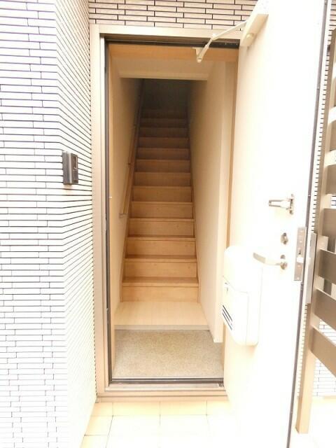 玄関　落ち着いた玄関です