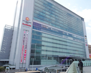 ショッピングセンター　キュービックプラザ新横浜（ショッピングセンター）まで810m