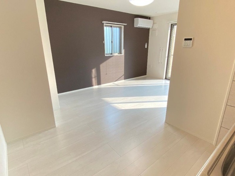 居室・リビング　図面と現状に相違がある場合には現状を優先