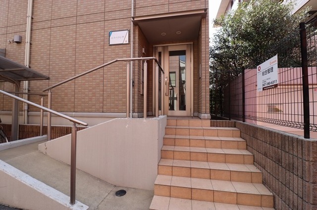 エントランス　エントランス