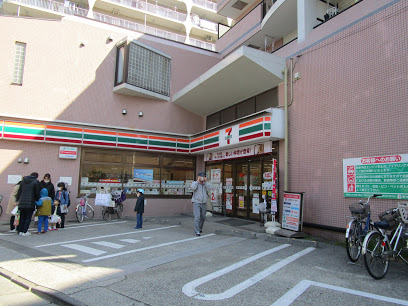 コンビニ　セブンイレブン 大田区西六郷4丁目店（コンビニ）まで269m