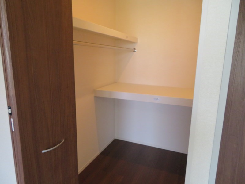 収納　同物件別部屋