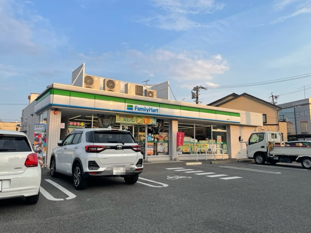 コンビニ　ファミリーマート 辻畑町店（コンビニ）まで509m
